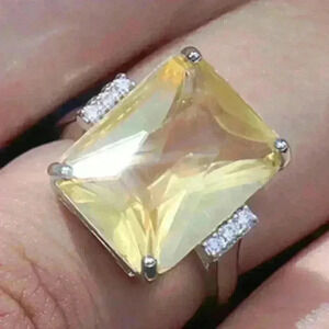 🍁Hyperbole With Huge Yellow CZ Prong Setting Ring, GPMB1492